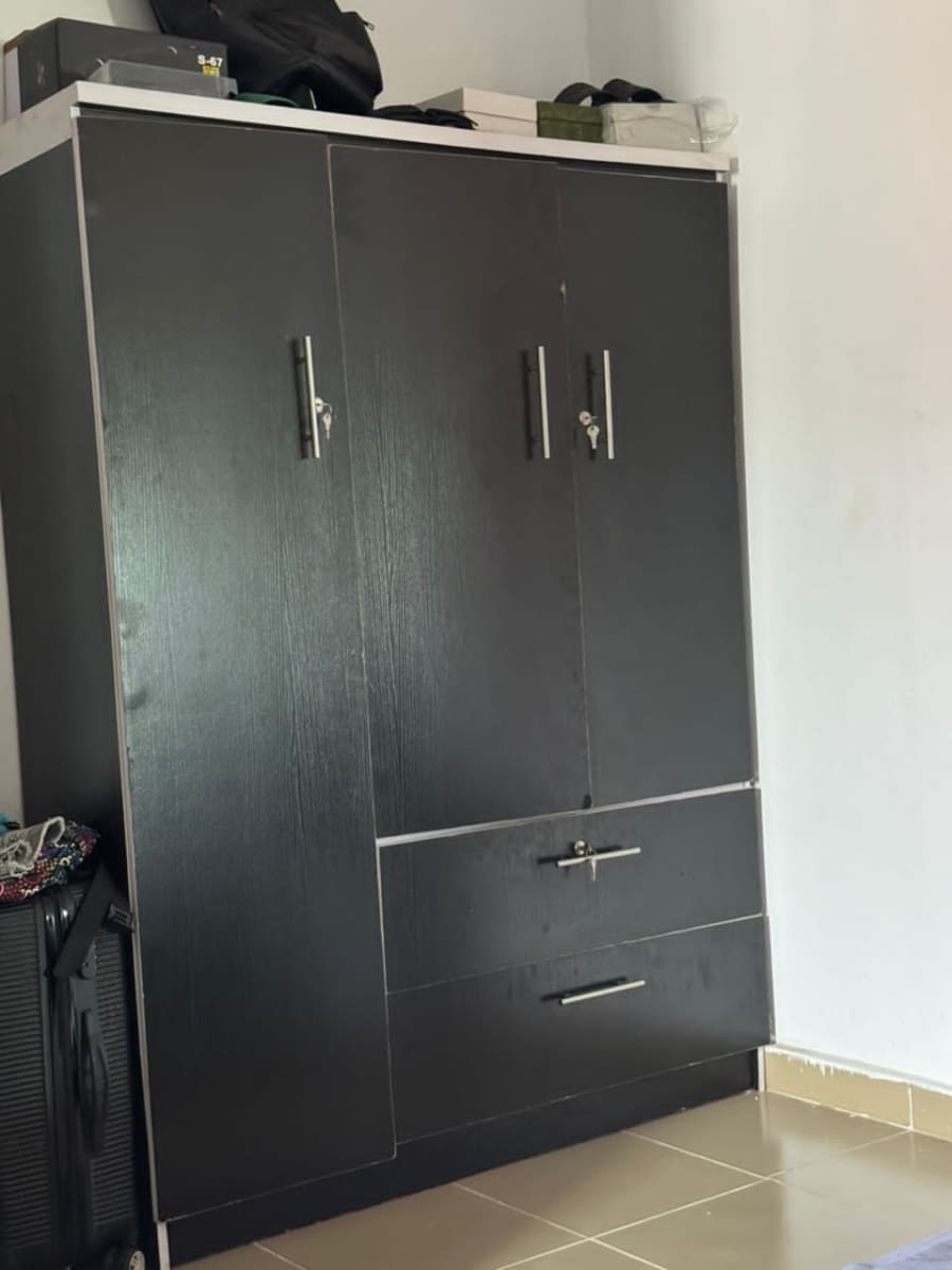 Black 3-Door Wardrobe with Drawers
