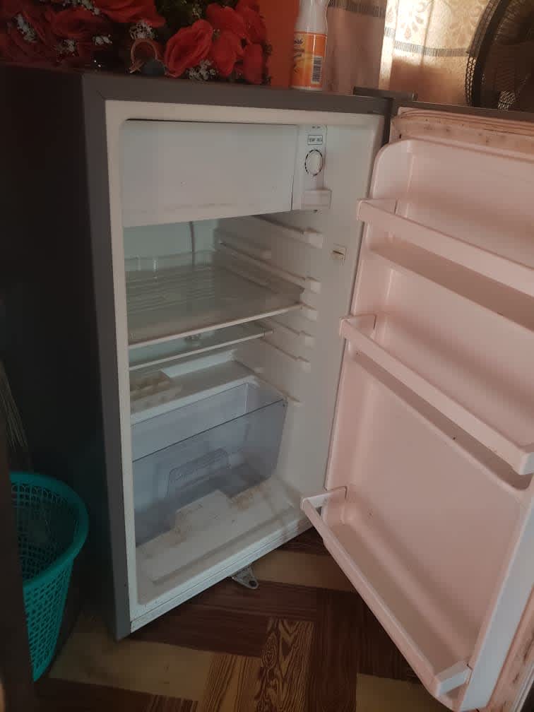 90 Litres Hisense Refrigerator