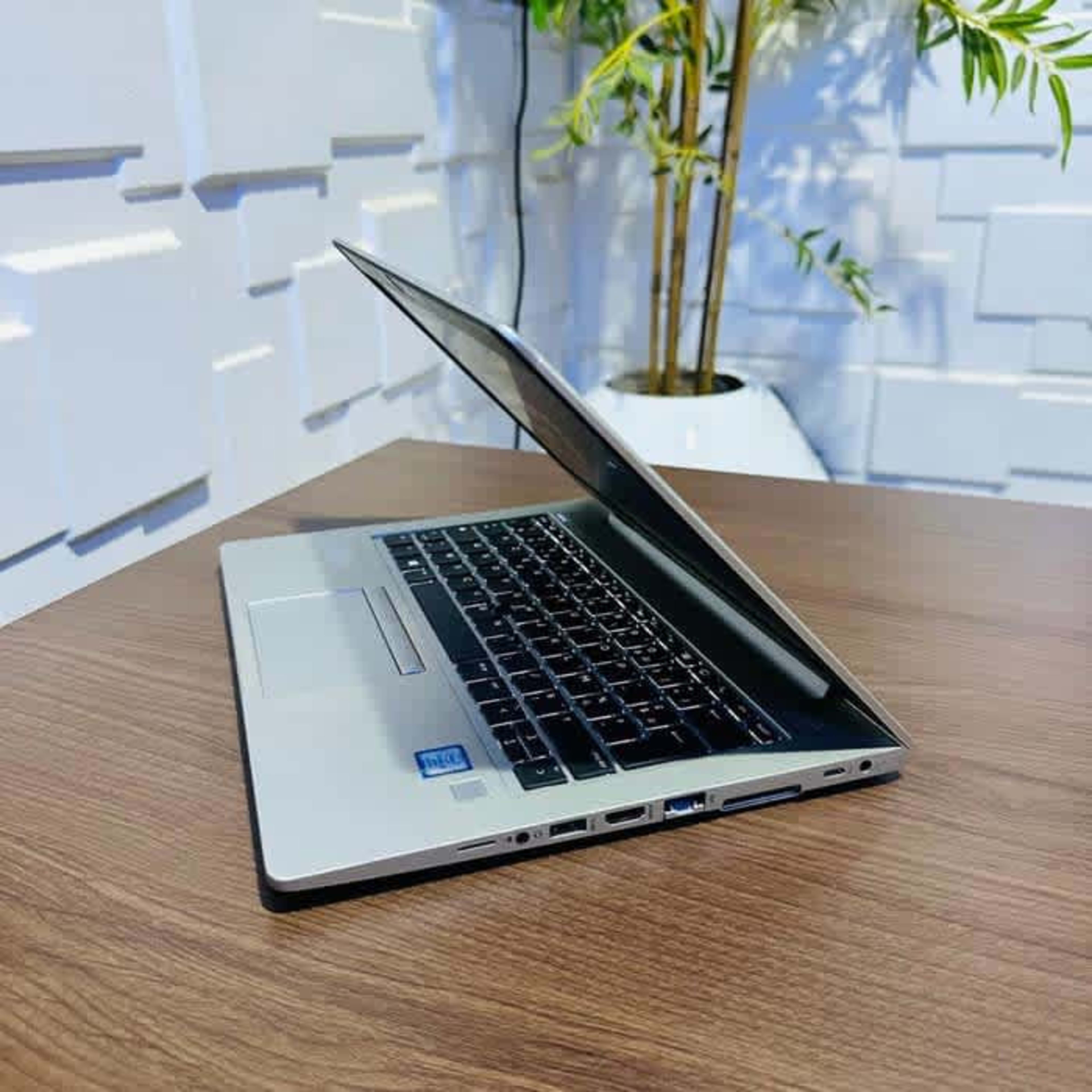 HP 830 G5/G6 ll 8th ll core i5
