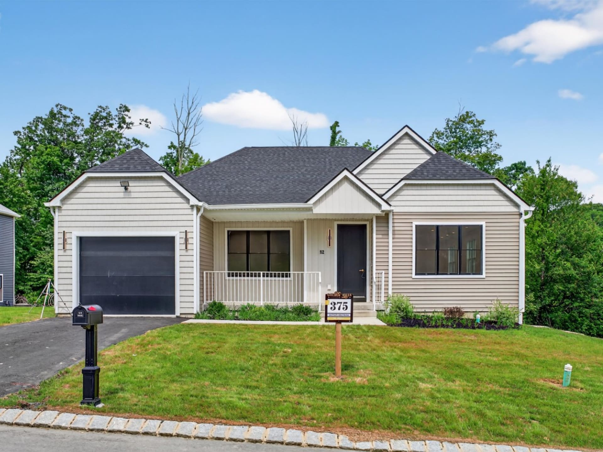Luxurious Private Home for Sale