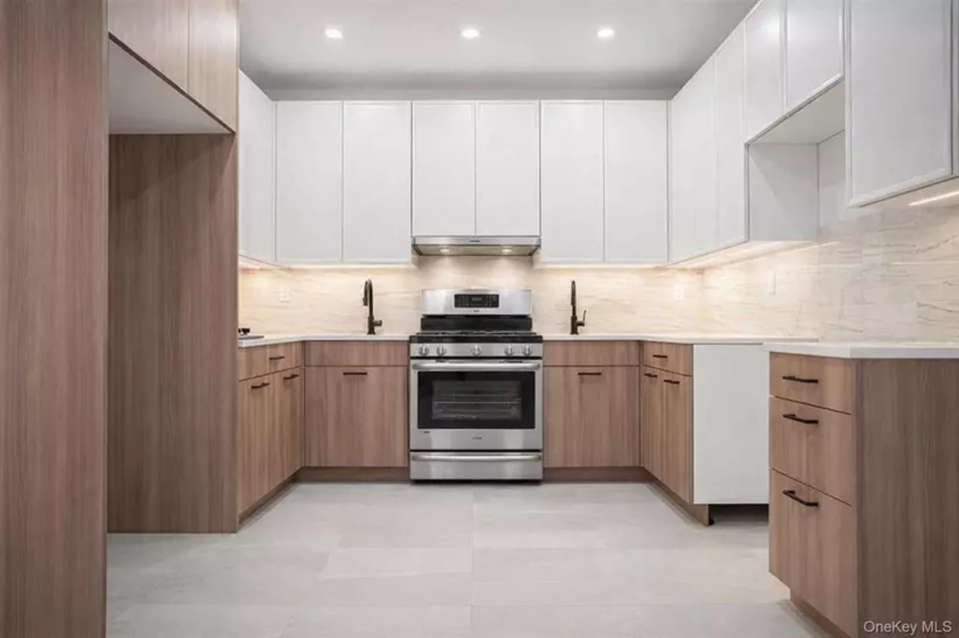 3 Room Home for Sale in Brooklyn - $1.22M