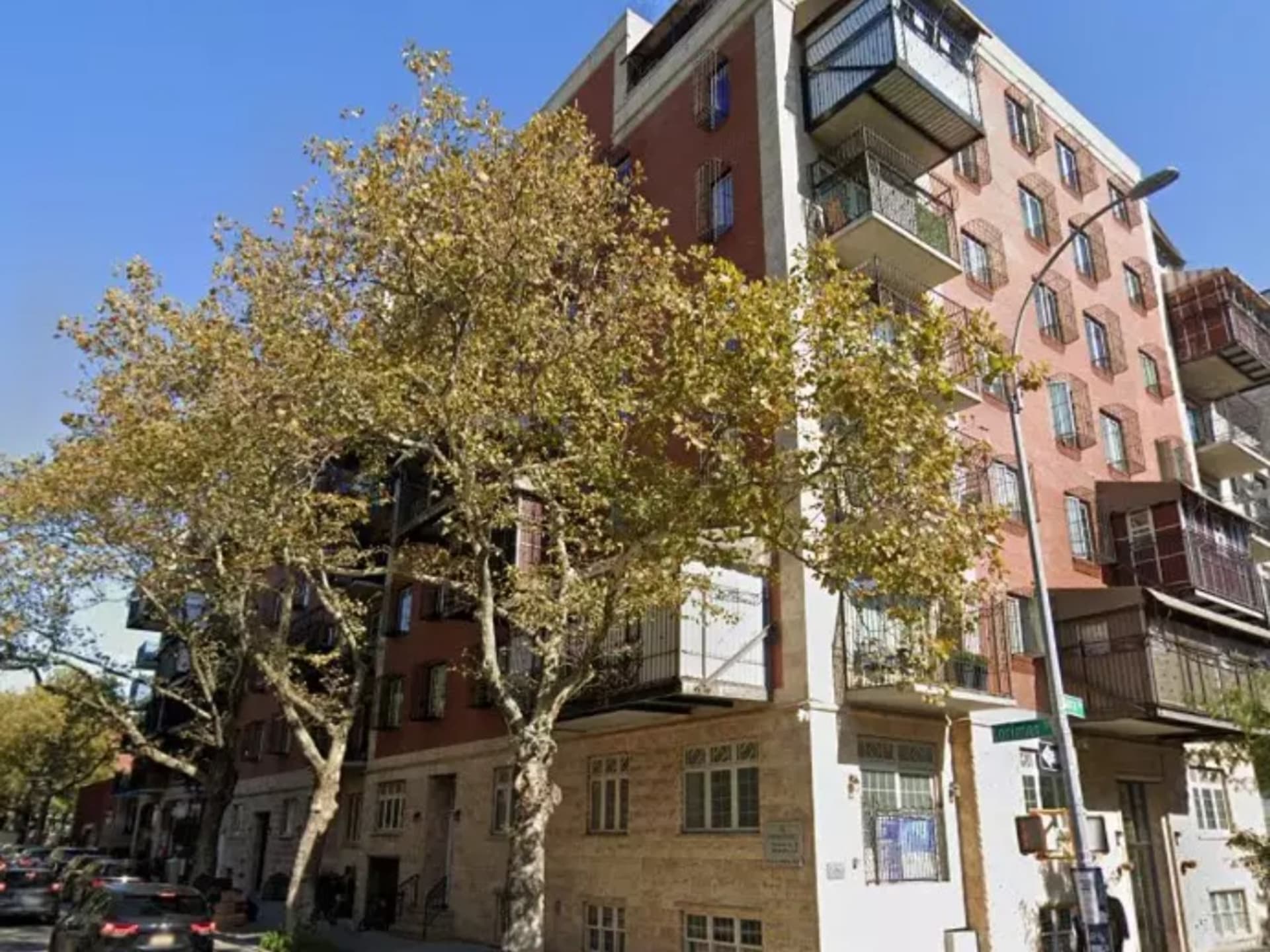 5 Bedroom House in Brooklyn for Sale