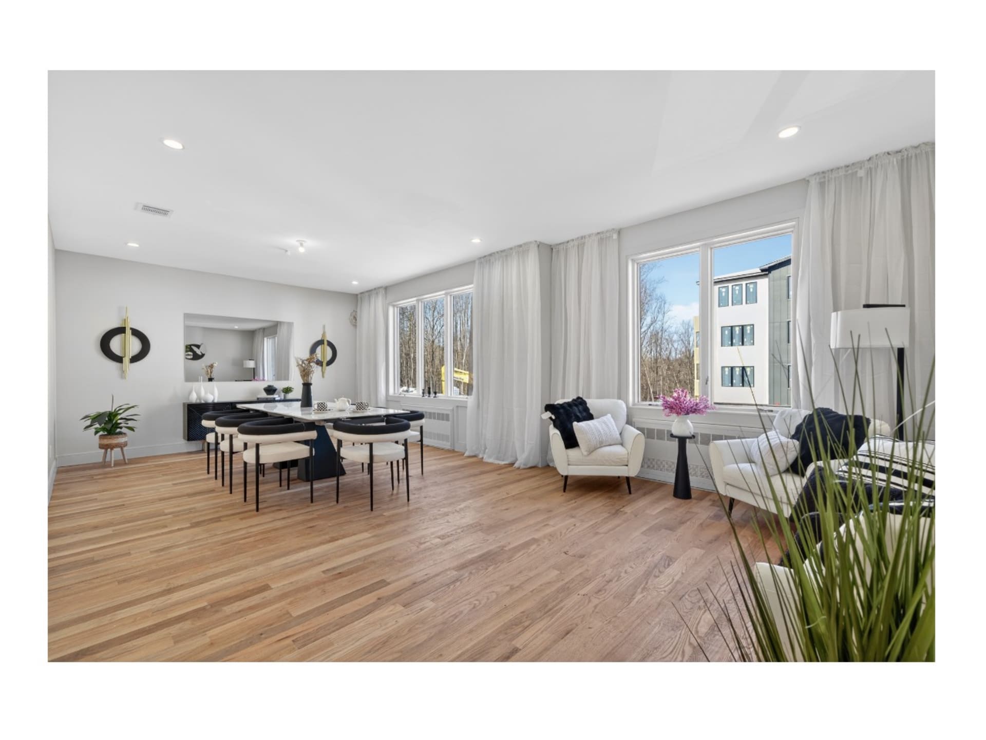 Stunning 4 Bedroom Home in Blooming Grove