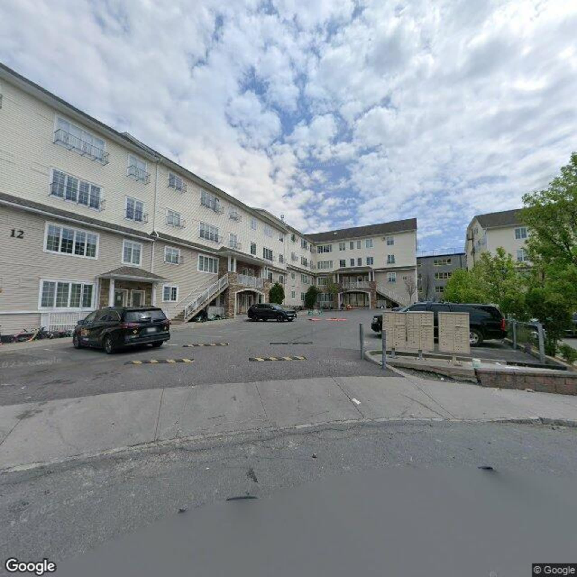 12 Lemberg Ct .#016