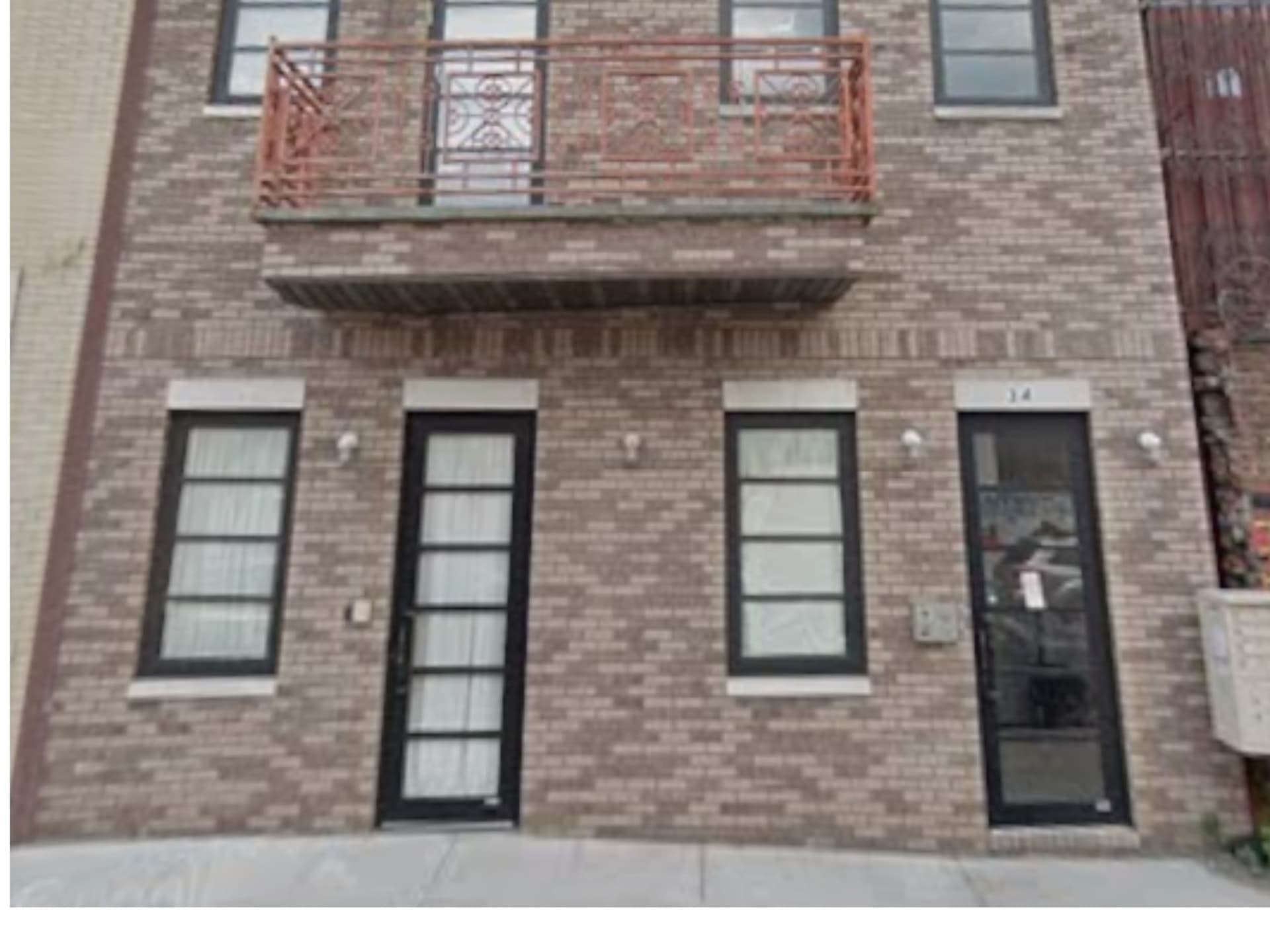 1BR Furnished + Porch – Walworth, Park & Flushing