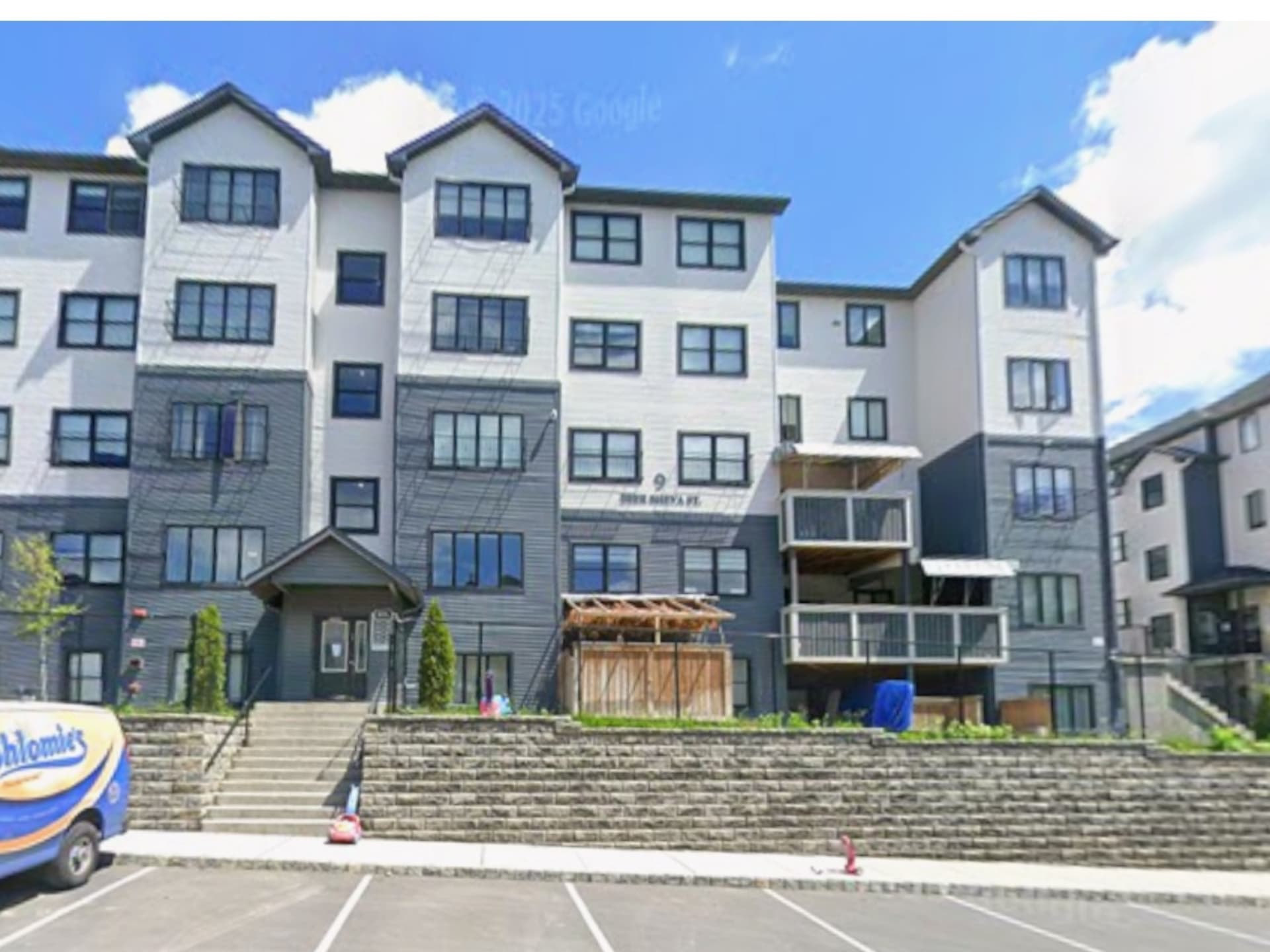 5-Room Apartment for Sale in Schinas Vyoel Moshe - $600K!