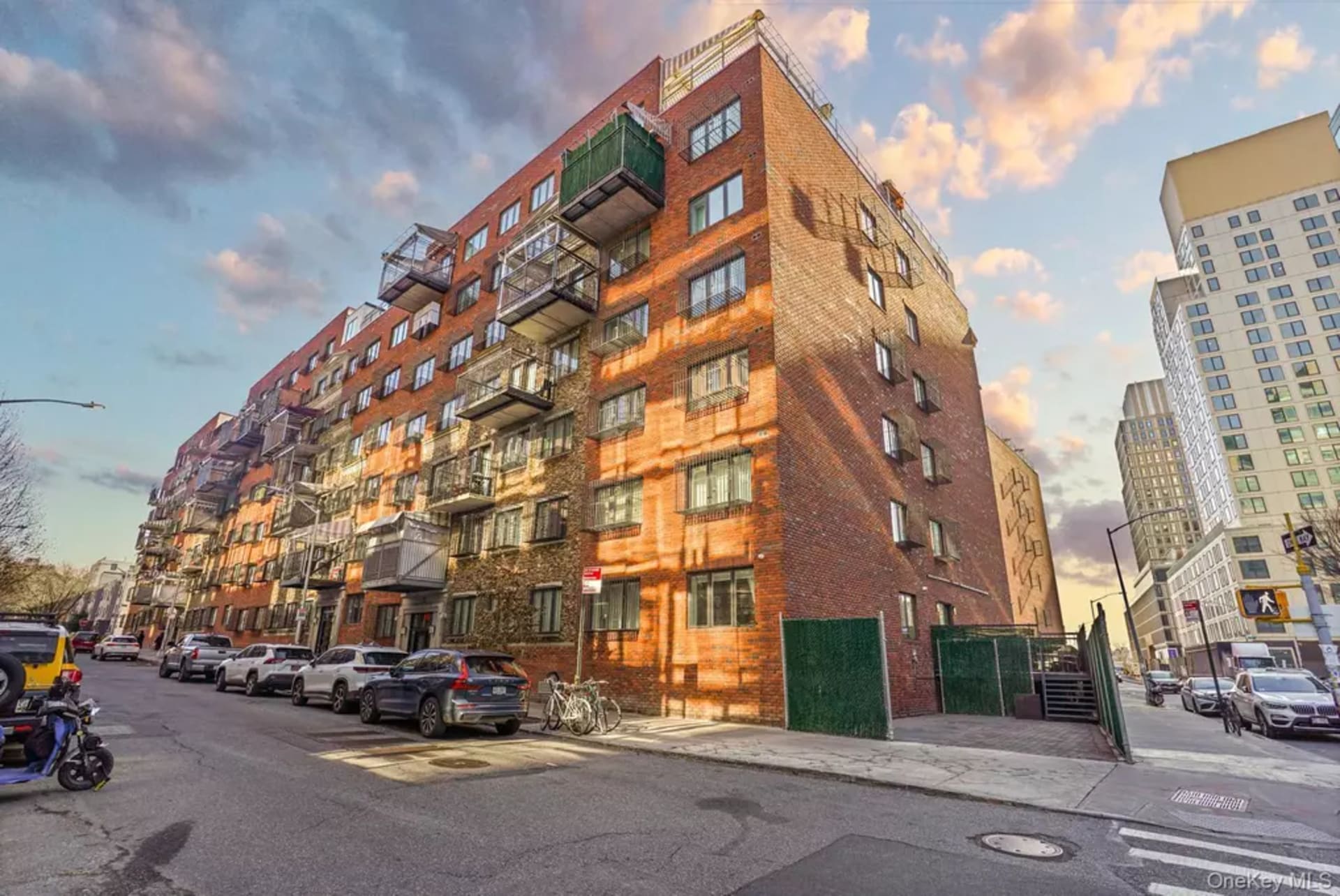 Stunning 4 Room House in Brooklyn - $1.45M Opportunity!