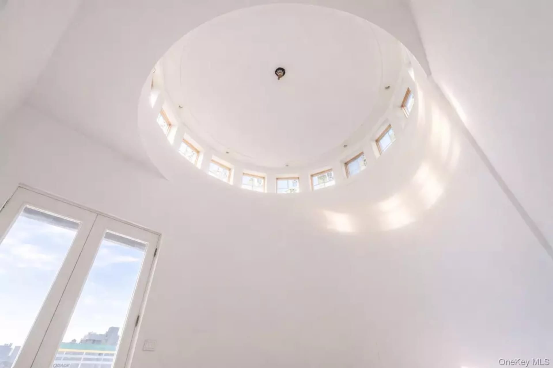Stunning 7 Bedroom House in Brooklyn with Luxury Features