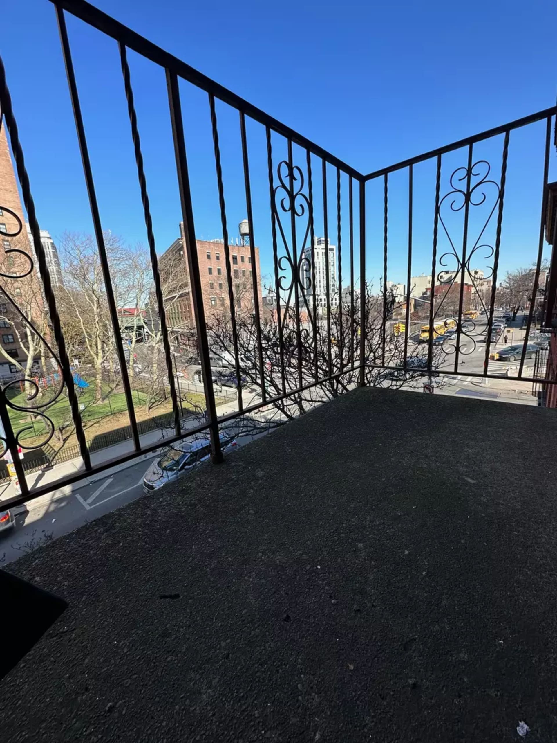 Charming 3 Room House for Sale in Brooklyn, NY