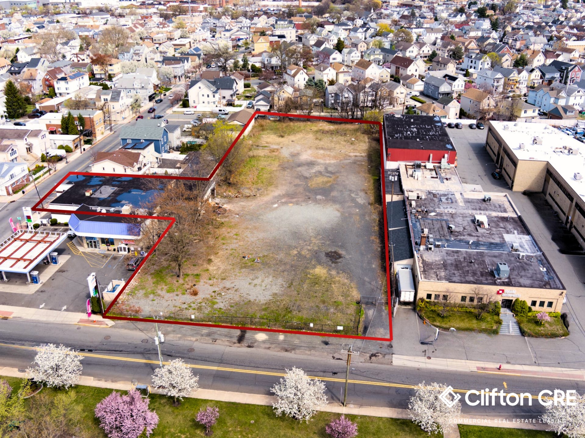 1.9 Acre Lot + 8,100 SF Warehouse For Lease/Sale