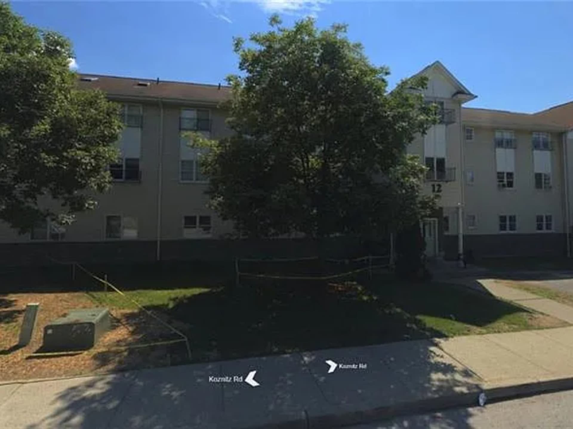 12 Koznitz Road #001
