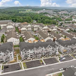 5 Room apartment in Center of KJ - Acres Pointe!
