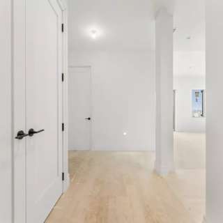 Stunning 6 Bedroom House for Sale in Brooklyn (photo 2 of 3)