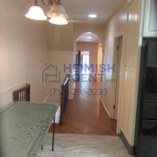 3BR House for Sale in Brooklyn (photo 4 of 8)