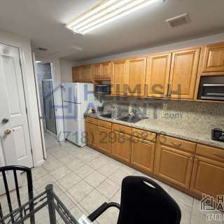 1BR Rental in Brooklyn (photo 5 of 8)