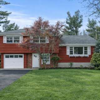 3 Anchor Rd, Spring Valley, NY 10977