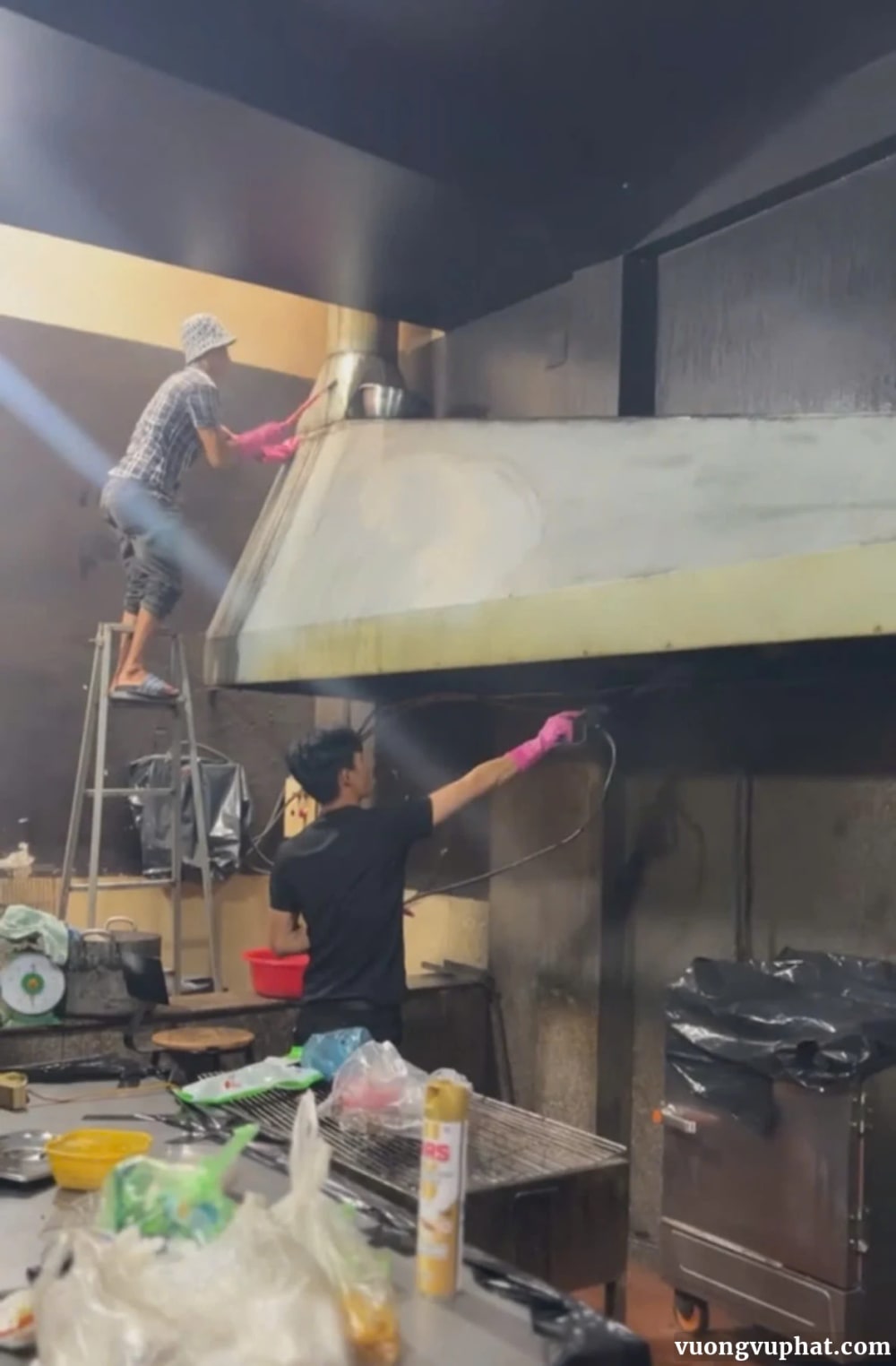 Vệ sinh ống khói cho Quán cơm, nhà hàng ở Buôn Ma Thuột