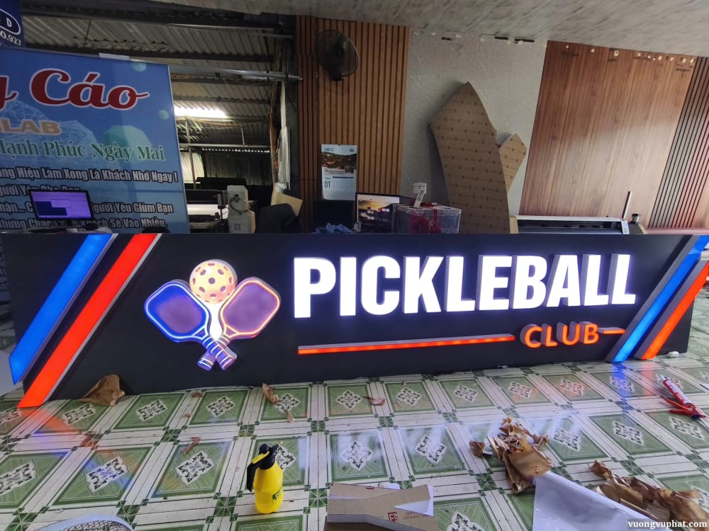 thi công xong bảng hiệu pickleball tại Phạm Ngũ Lão BMT Đắk Lắk