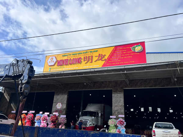 Bảng hiệu công ty Minh Long tại Krông Búc