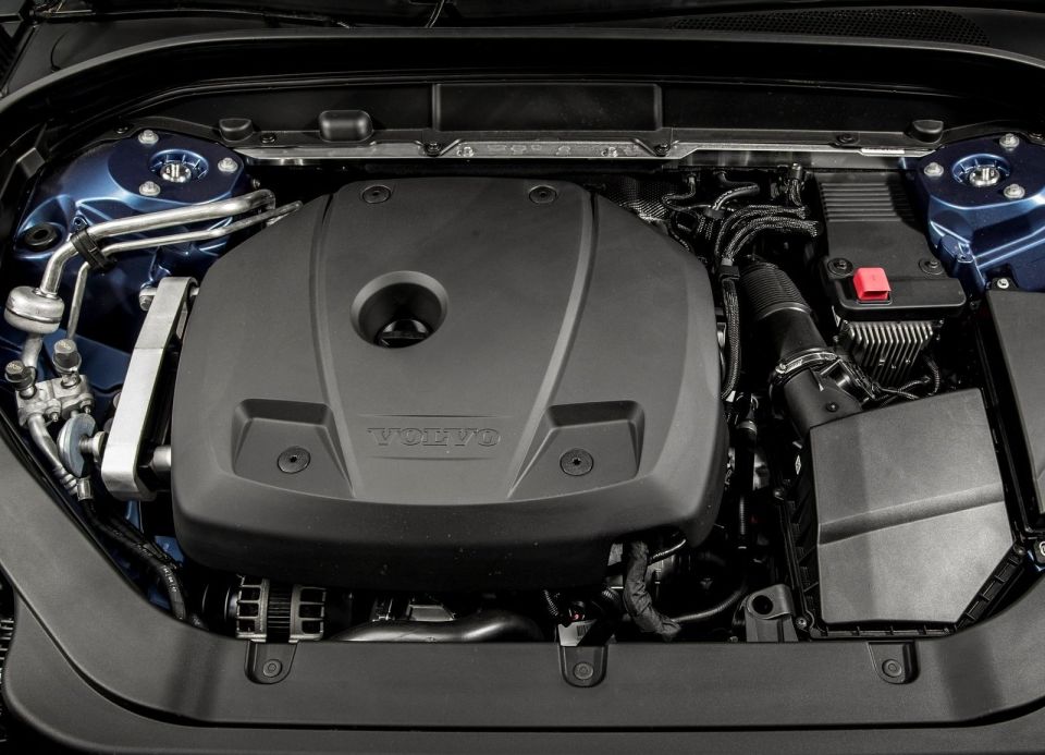 Volvo XC60 T6 AWD Turbocharged and Supercharged engine