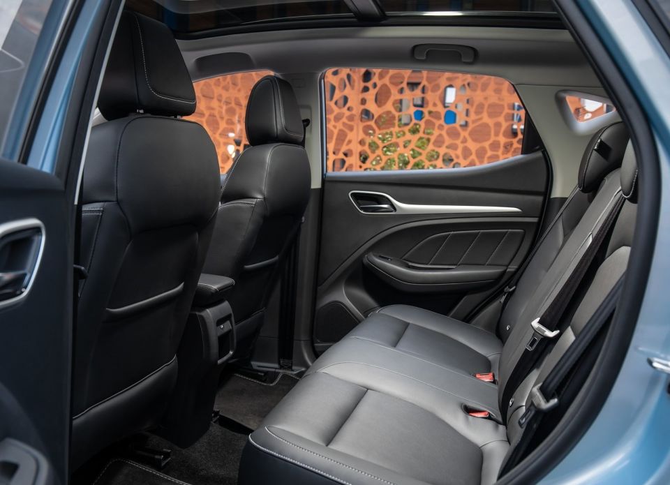 MG ZS Electric 2019 Interior rear