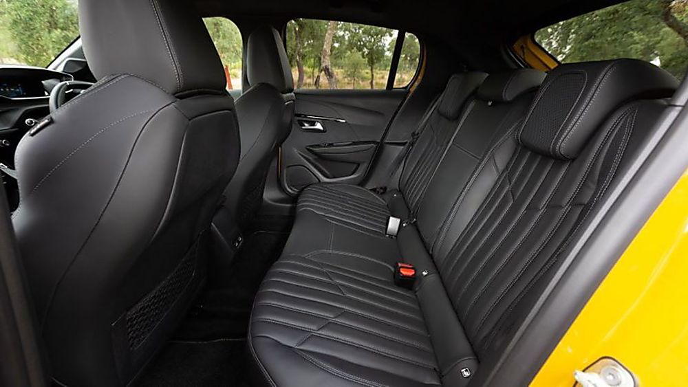 Peugeot 208 Inside Rear
