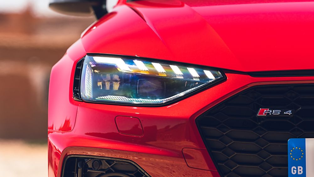 Review: Audi RS4 Avant Vorsprung LED Matrix