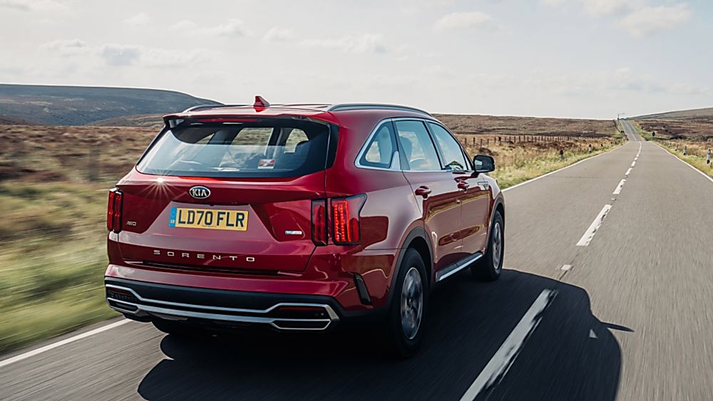 MERCEDES-BENZ: New C-Class saloon and estate revealed - Hero Rear