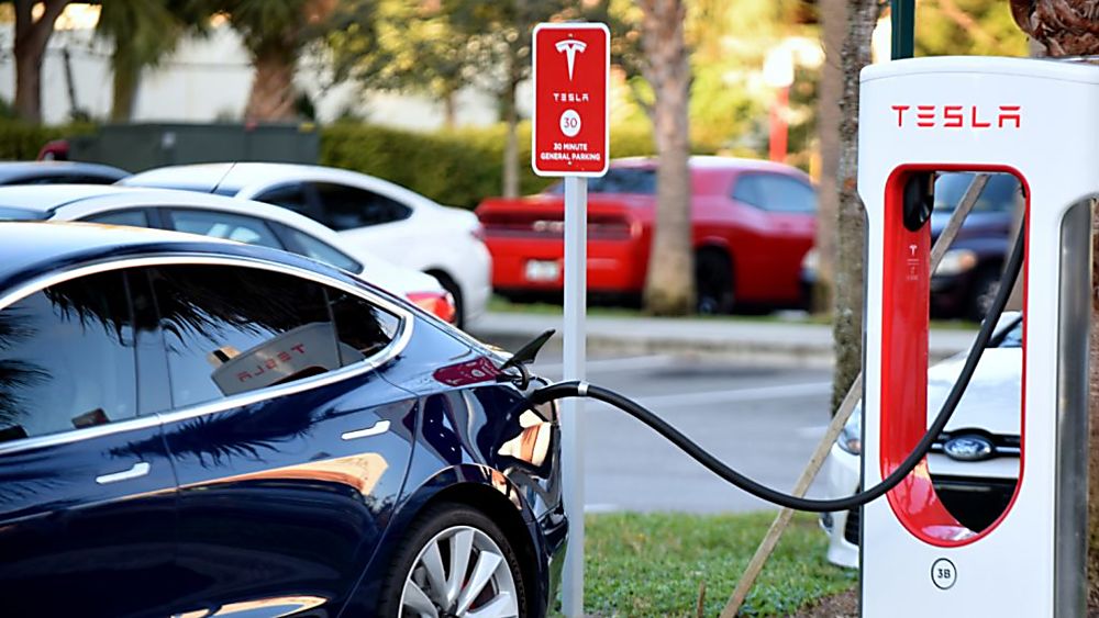 TESLA: Supercharger network to open to rival EVs Charger Tesla