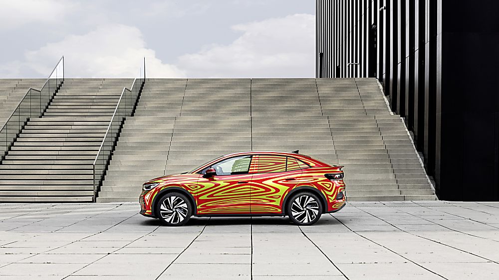 VOLKSWAGEN: ID.5 GTX previewed ahead of Munich reveal Side