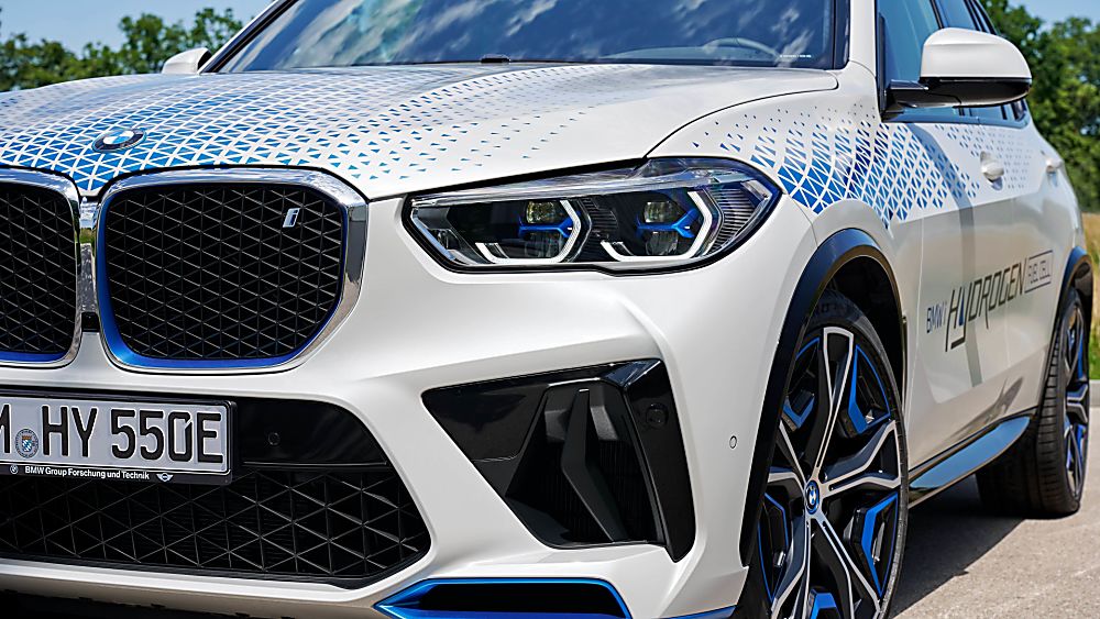 BMW: iX5 Hydrogen to get small production run Front Close