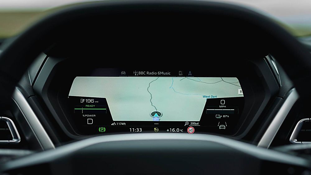 Review: Audi Q4 e-tron Infotainment