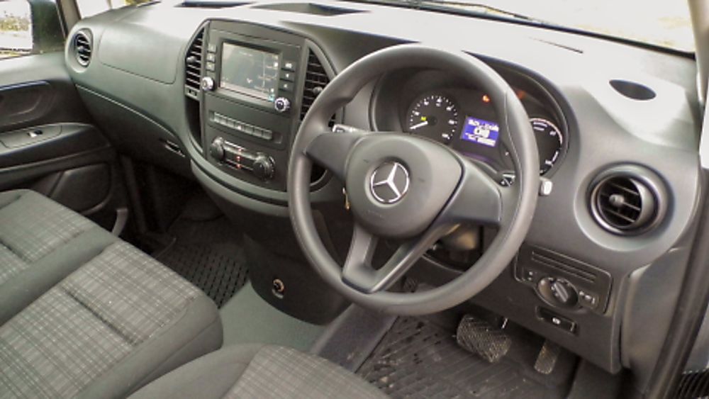 Mercedes Benz E-Vito Interior