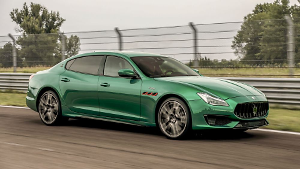 MASERATI: Hardcore Trofeo Quattroporte saloon Quattroporte green