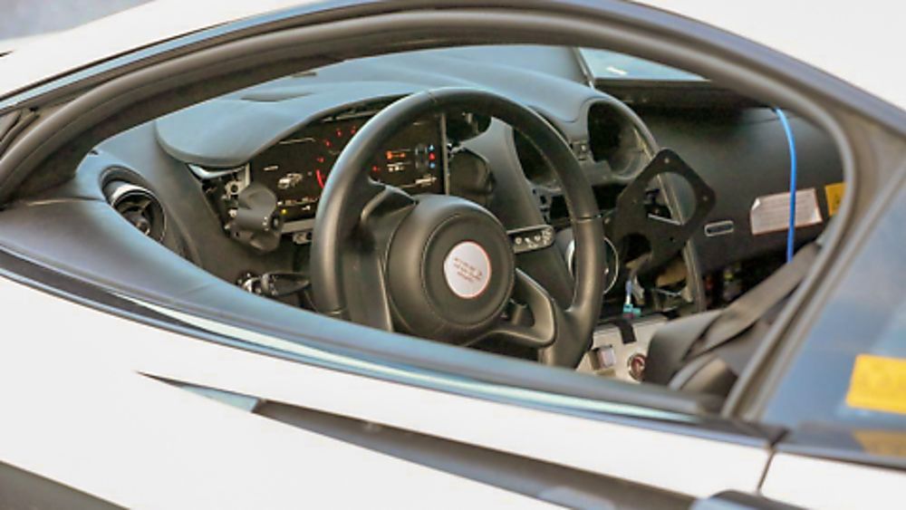 McLAREN: All-new MV614 hybrid supercar Inside