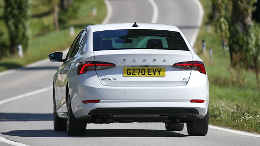 SKODA: New Octavia iV PHEV Rear