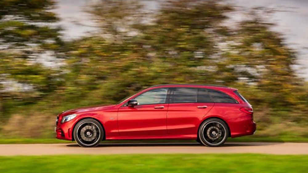 2020 Mercedes-Benz C 300 e PHEV Estate On the Road
