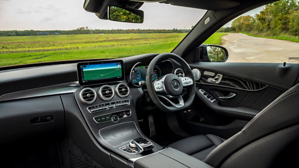 2020 Mercedes-Benz C 300 e PHEV Estate Interior Front