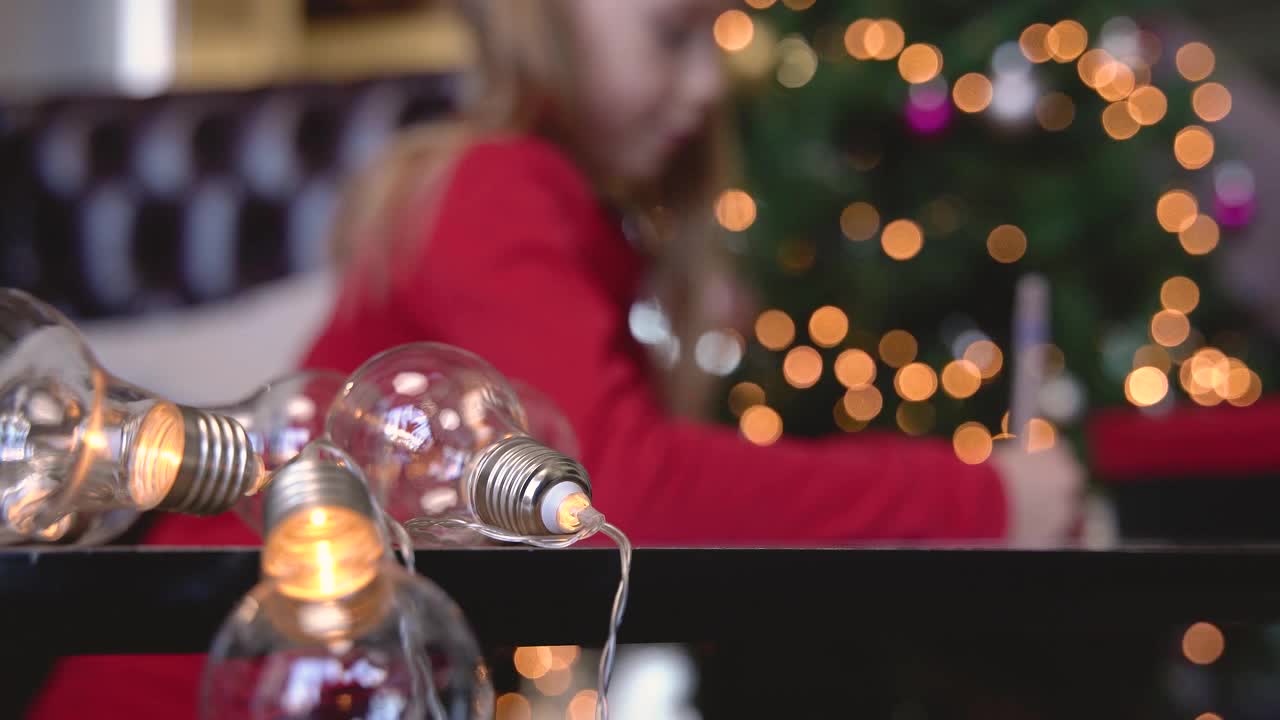 Stock video of camera focus on light bulb preview