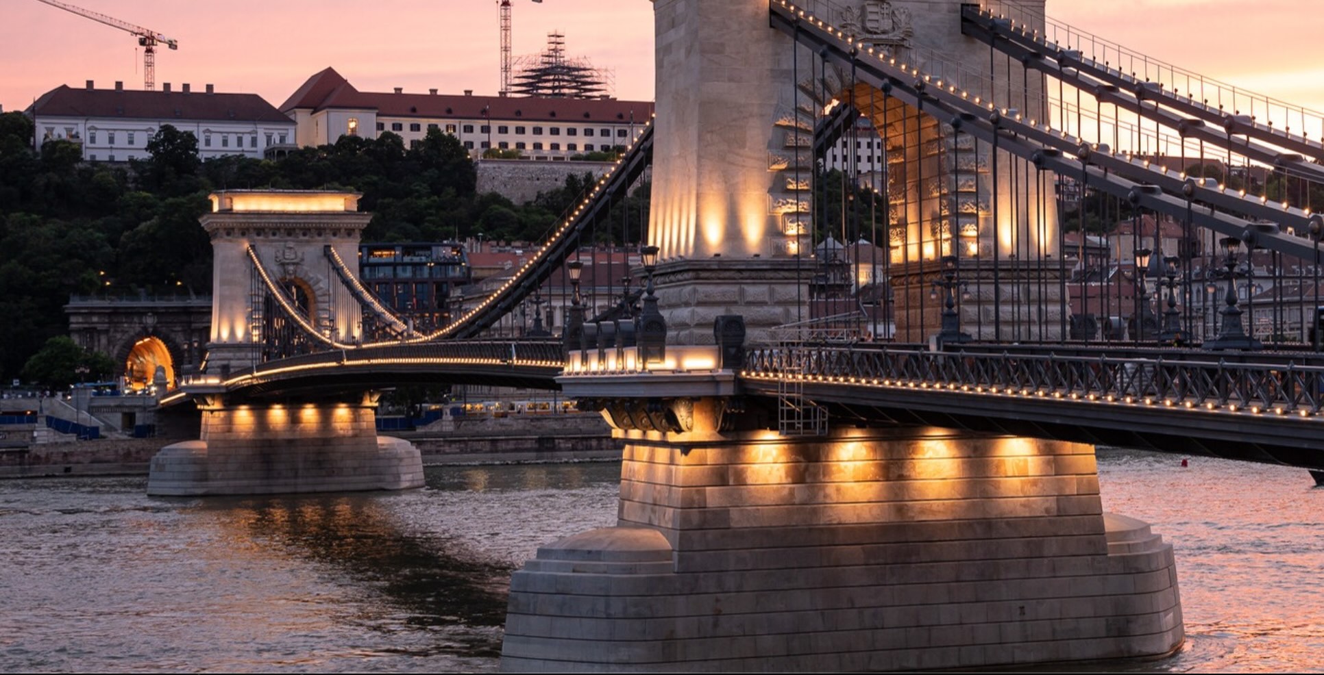 Széchenyi Chain Bridge Budapest river cruise