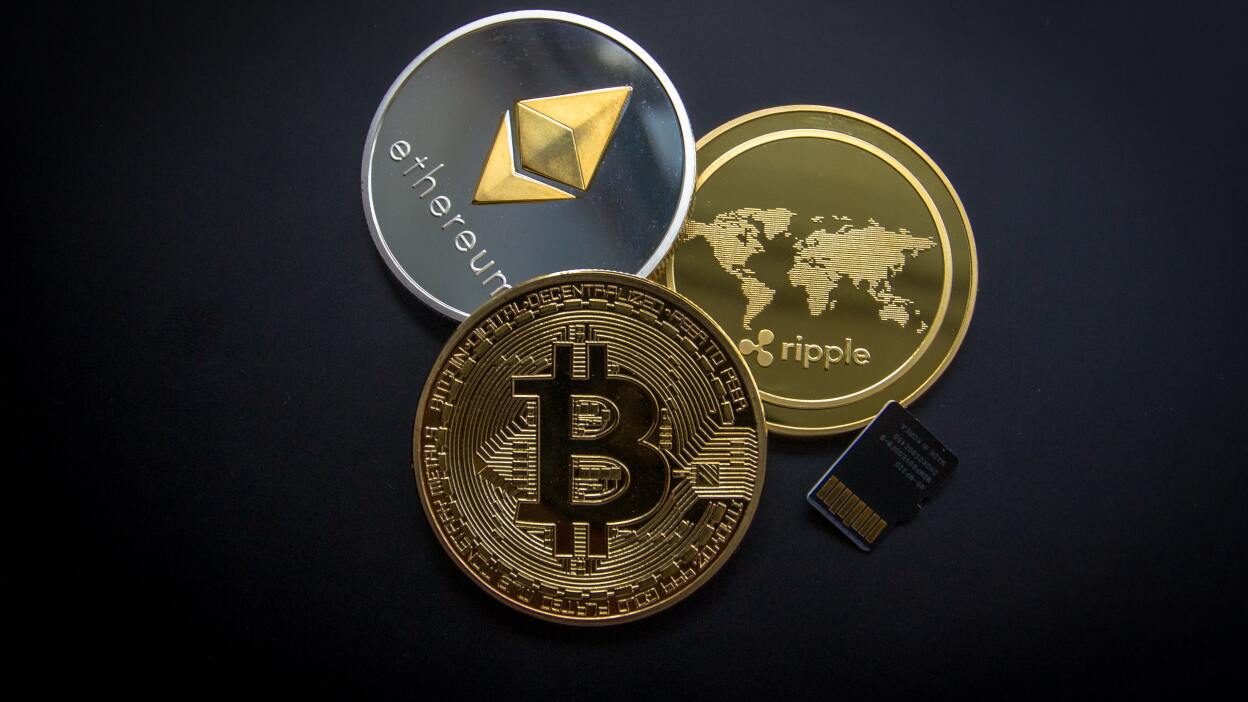 Introduction to Cryptocurrency and Blockchain