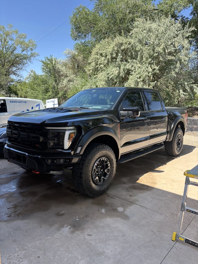 Car detailing service 3