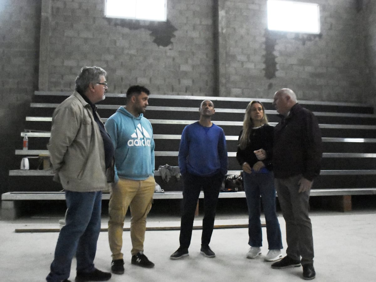 AVANZA EN CULTURAL LA MILLONARIA OBRA PARA EL VÓLEY MUNICIPAL