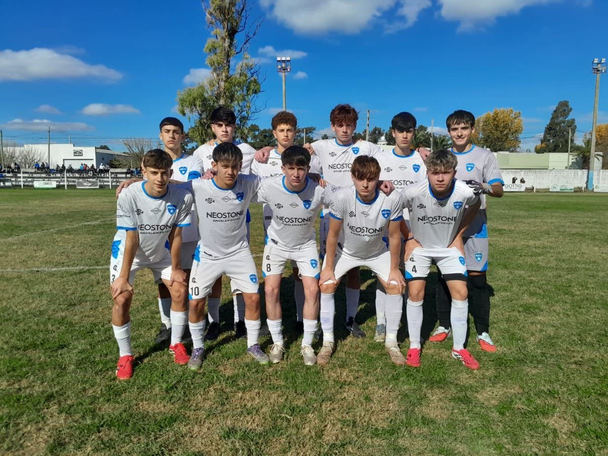 Plantel Sub 17 de la Asociación Deportiva y Cultural