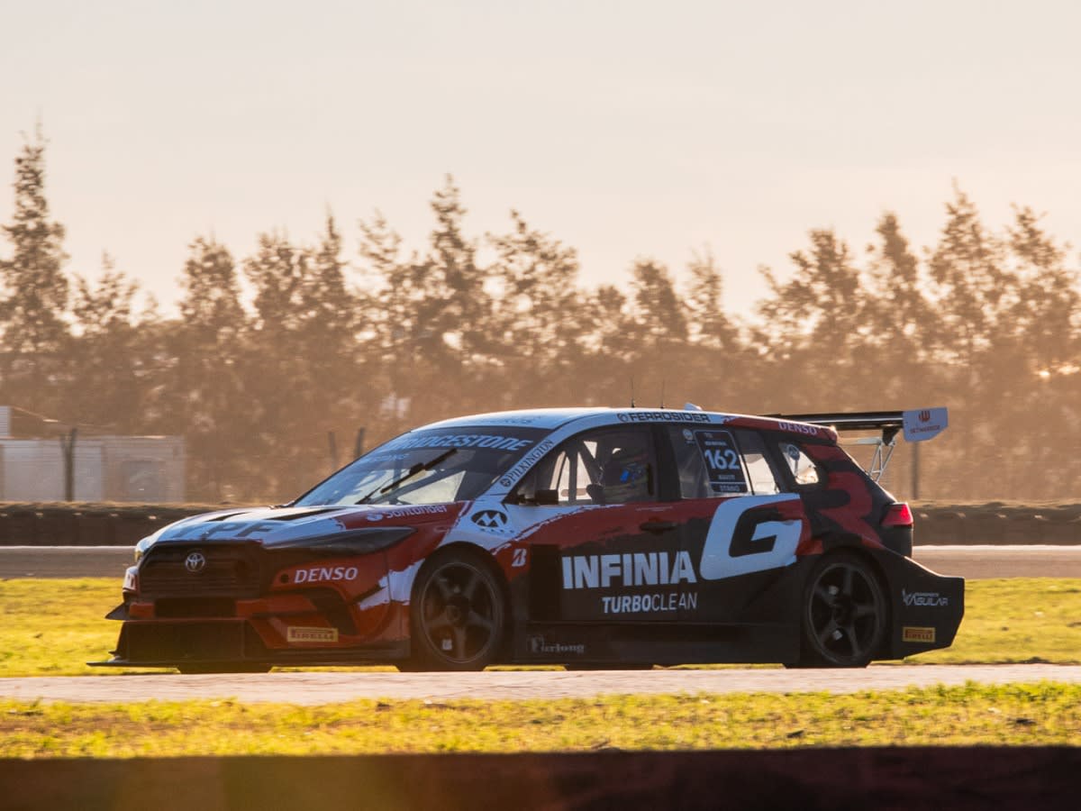 Toyota Corolla Cross de Stang.