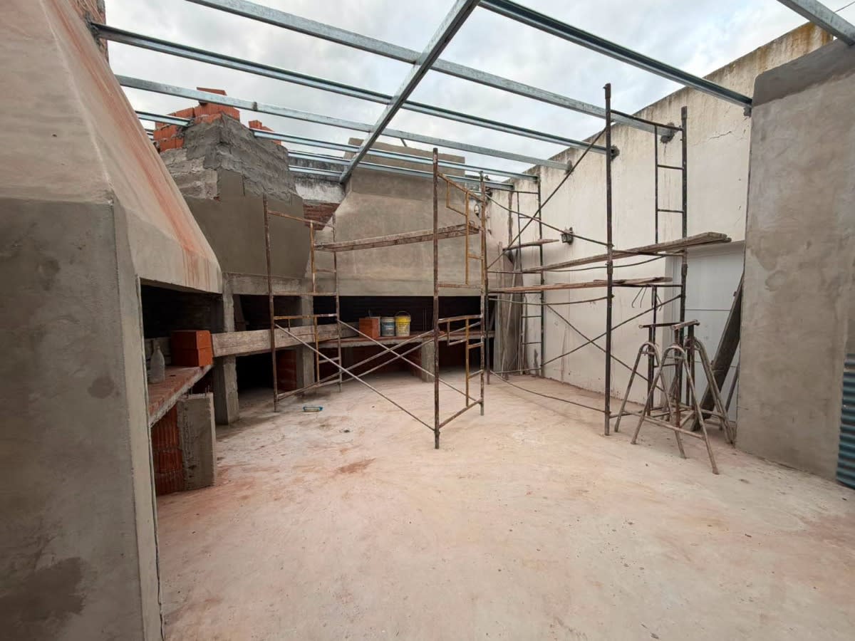 Importantes obras en la zona del salón de fiestas de Cultural. 