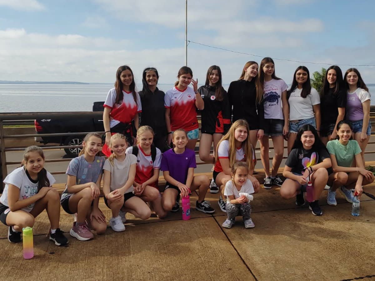 GIMNASTAS DEL ROJO EN EL NACIONAL DE MISIONES