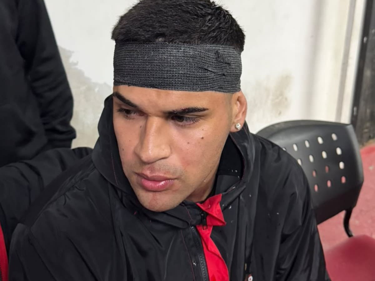 Facu Díaz también fue agredido por los hinchas. Foto: Código Patrón.