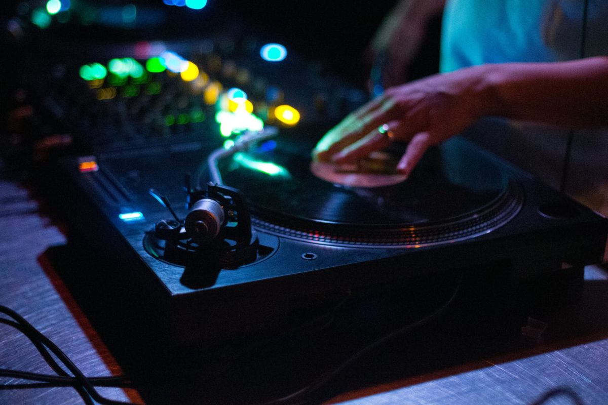 Quel tarif prévoir pour un DJ à son mariage