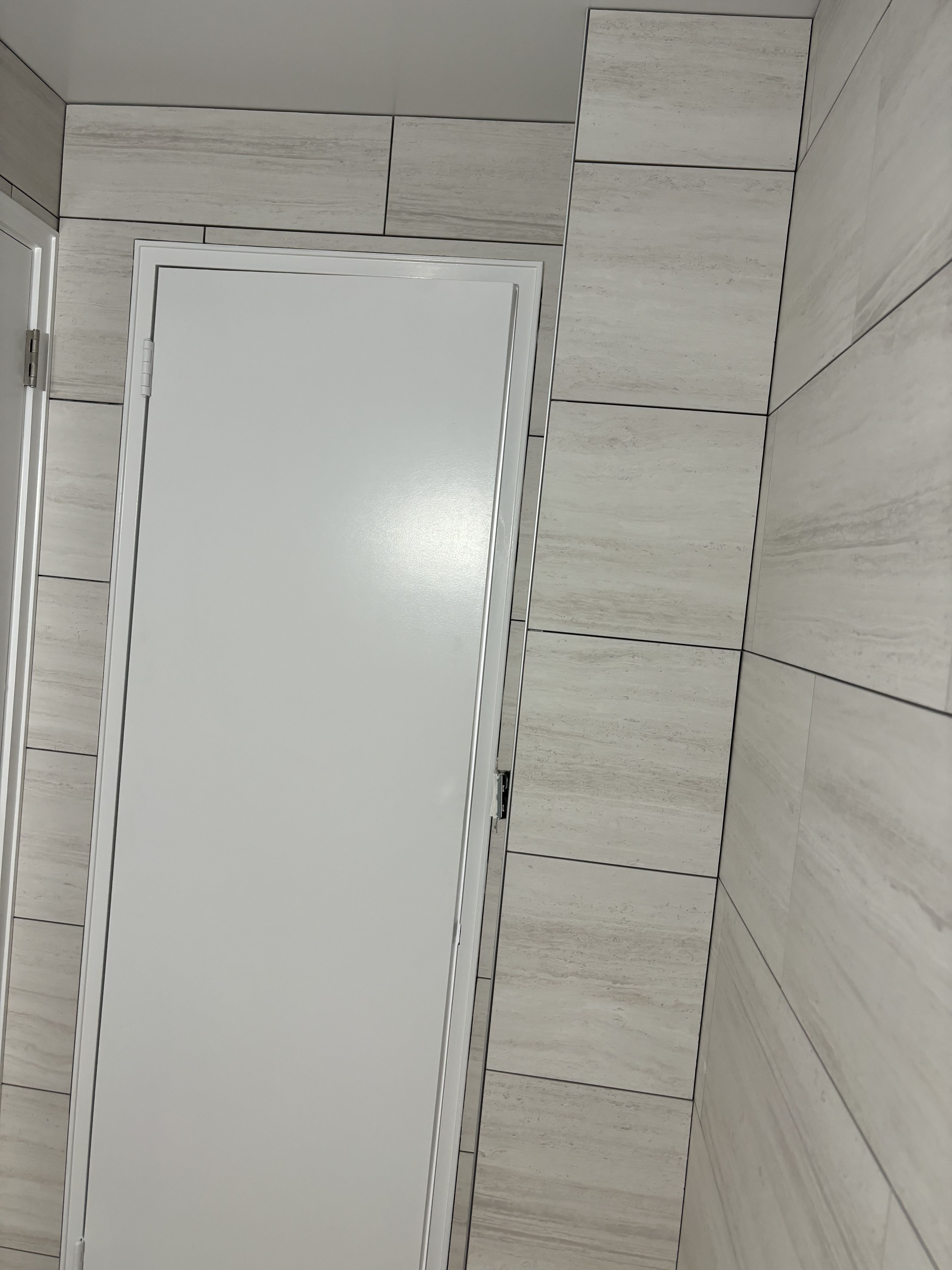 Plaza Street East Apt. - Tile installation